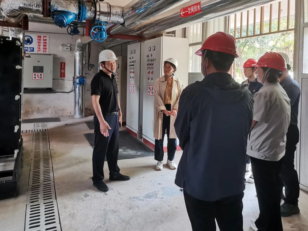 省住房城鄉(xiāng)建設(shè)廳領(lǐng)導(dǎo)到高新熱力公司督導(dǎo)檢查安全生產(chǎn)工作 省住房城鄉(xiāng)建設(shè)廳領(lǐng)導(dǎo)到高新熱力公司督導(dǎo)檢查安全生產(chǎn)工作